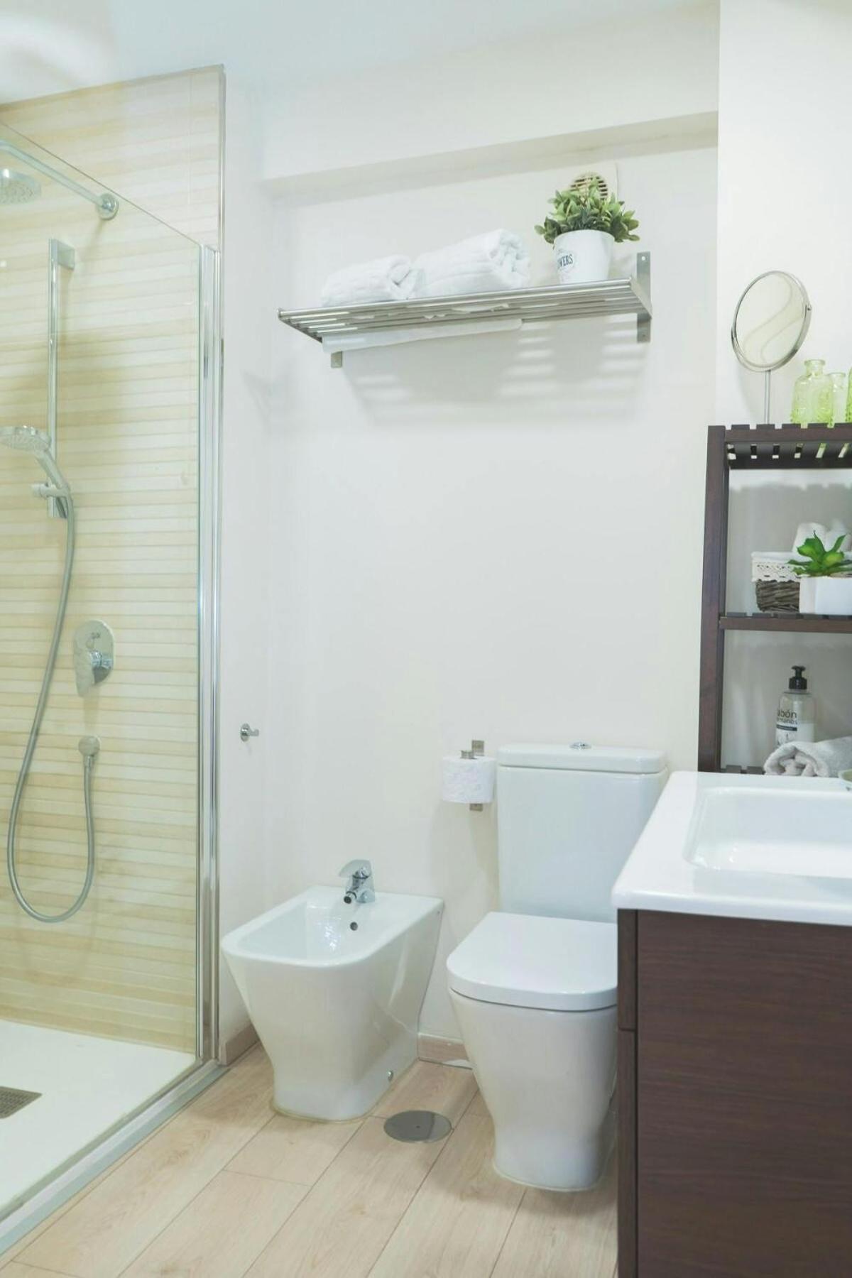 Precioso Apartamento 2 Hab. En Malaga Centro エクステリア 写真